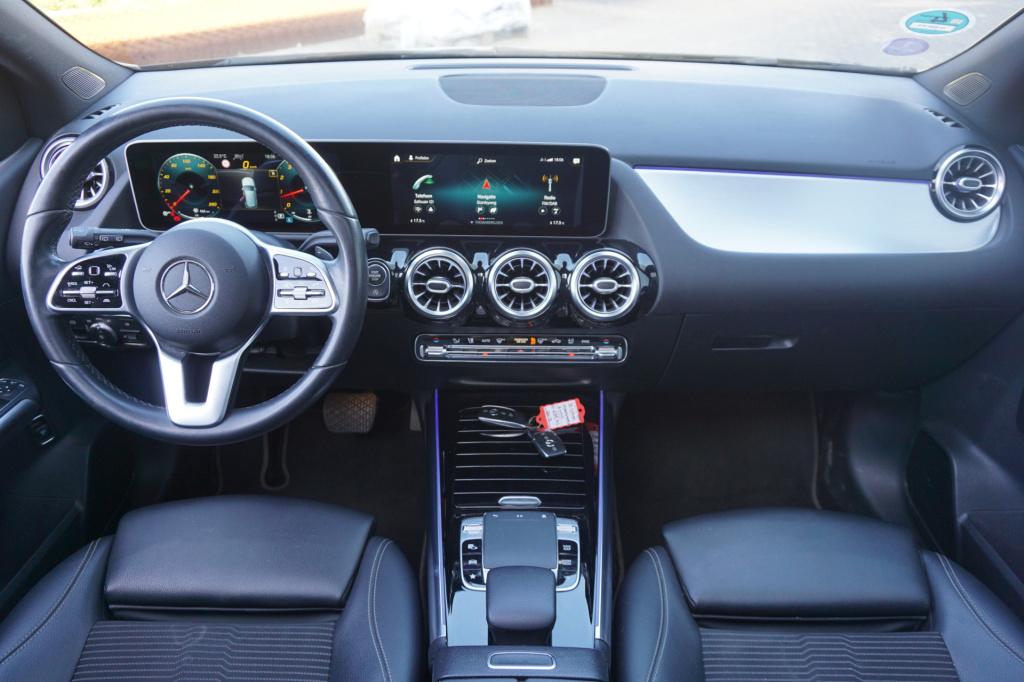 Mercedes-Benz B-Klasse 220 launch edition premium plus climate / navi / pan