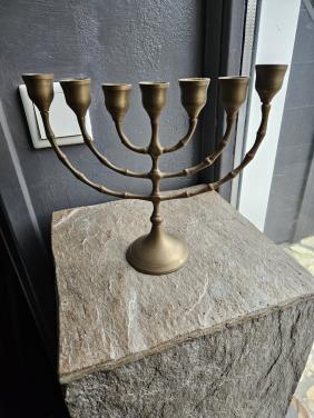 Prachtige antieke bronzen Joodse menorah, 7 armige kandelaar