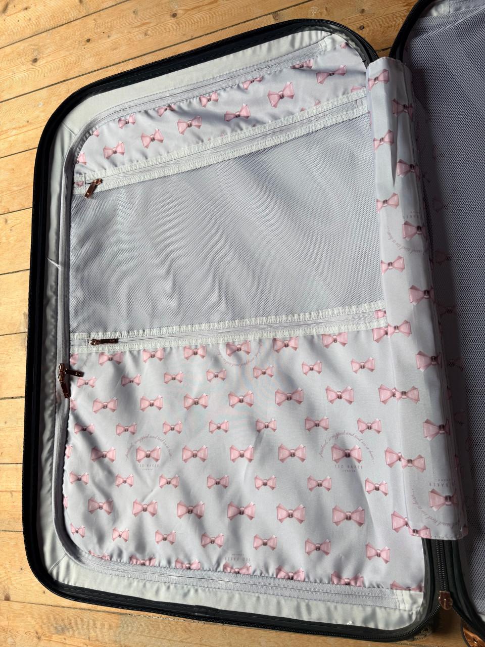 Zwarte Ted Baker koffer te koop.