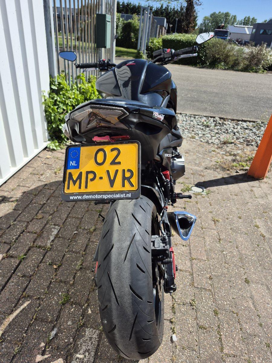 Kawasaki Z800 uit 2013, stoere naked bike