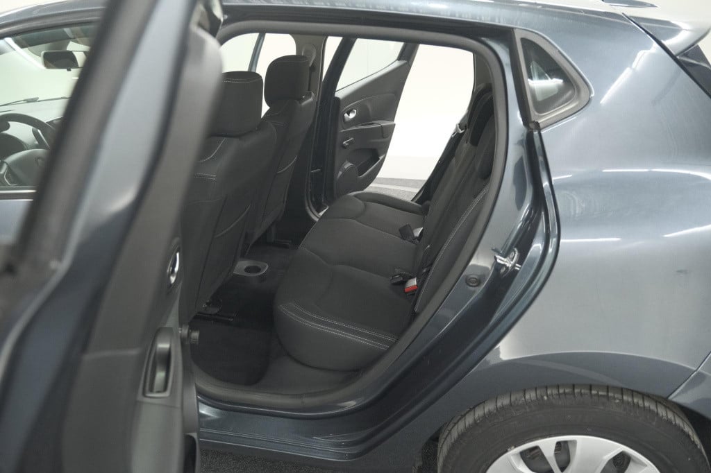 Renault Clio tce 90 limited | navigatie | parkeersensoren | cruise control 