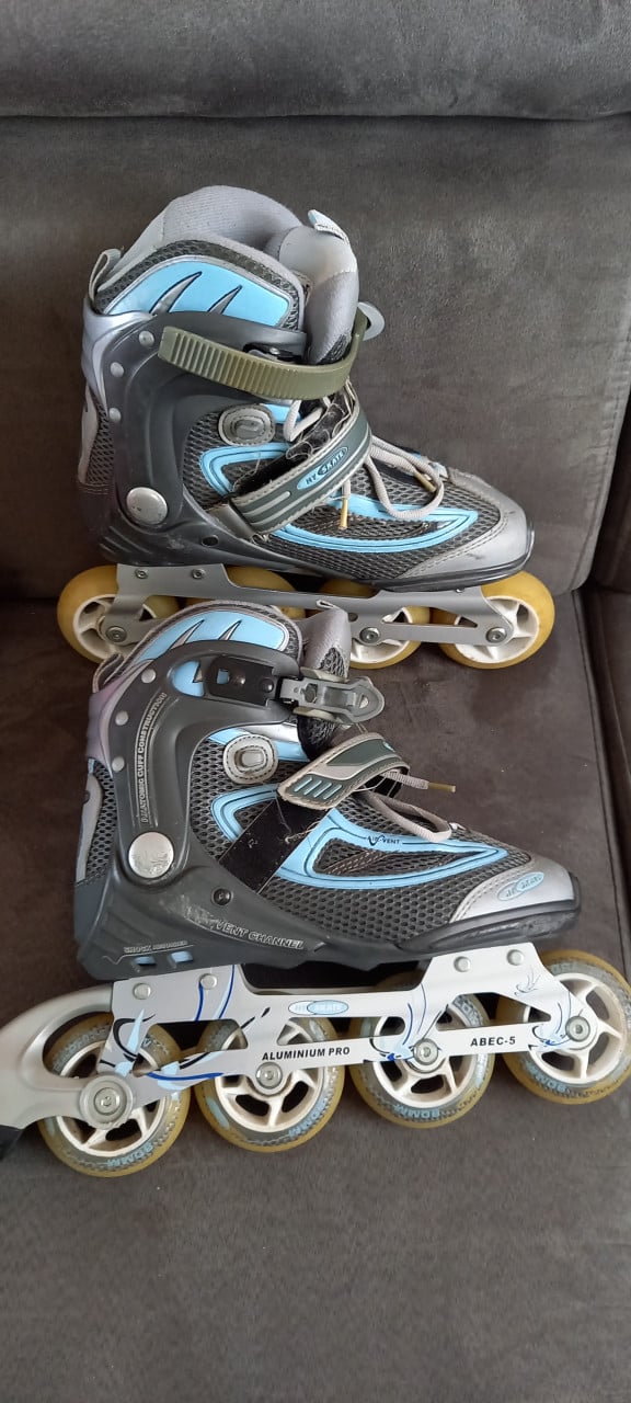2 skeelers 15 euro