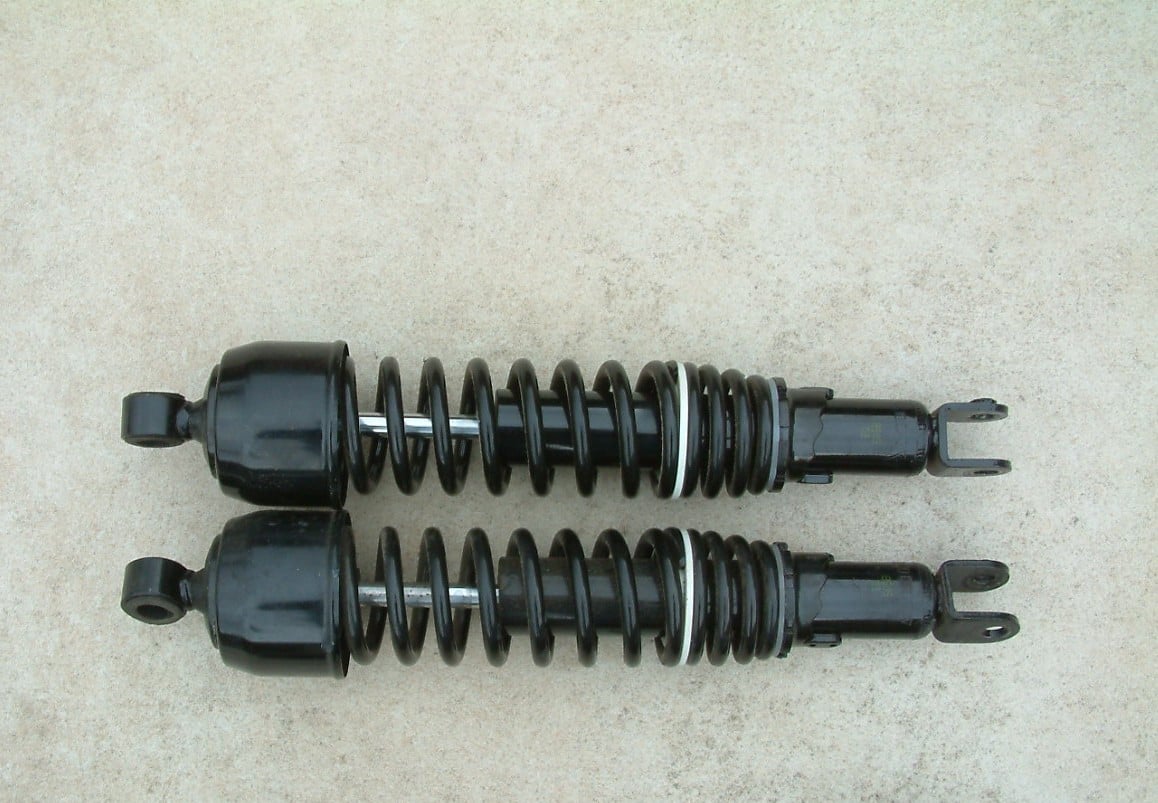 Schokbrekers  koni en andere  34 en 36 cm h o h