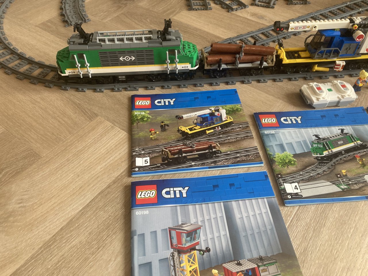 Lego Trein 60198 met twee sets extra rails