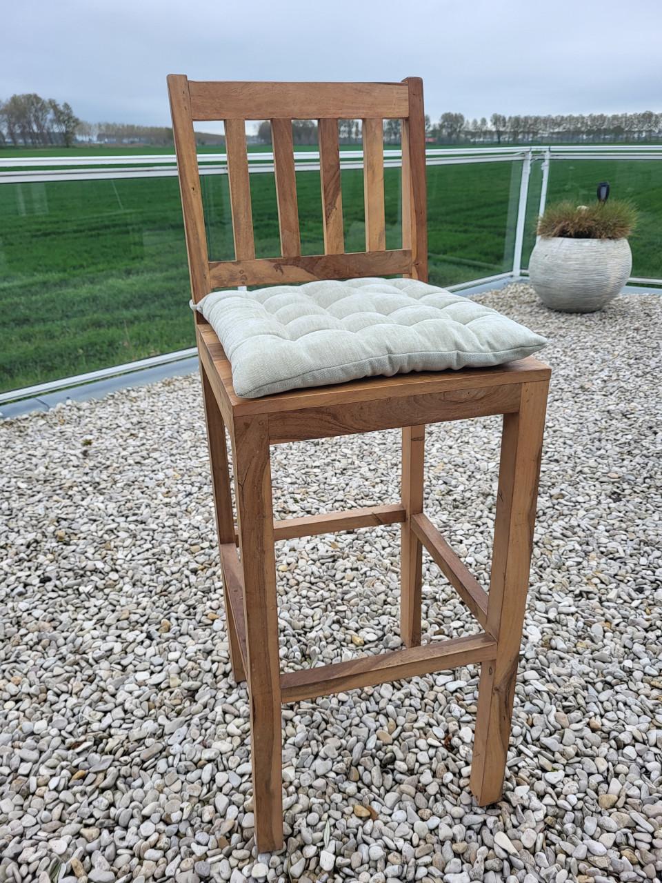 Bartafel met 4 krukken