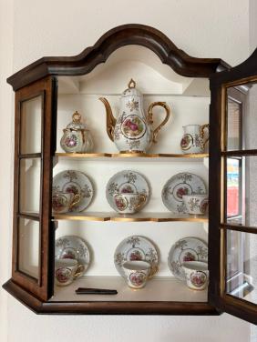 Prachtig theeservies, Royal Albert