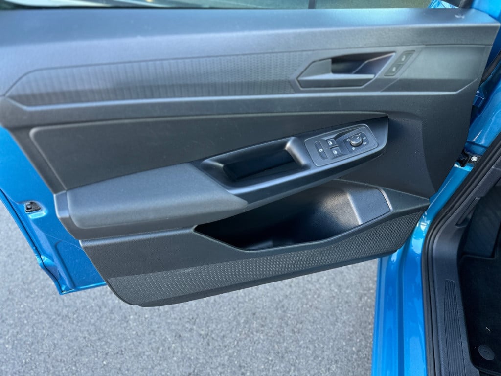 Volkswagen Caddy 1.5 tsi 5-persoons | navigatie | trekhaak | cruise | rijkl