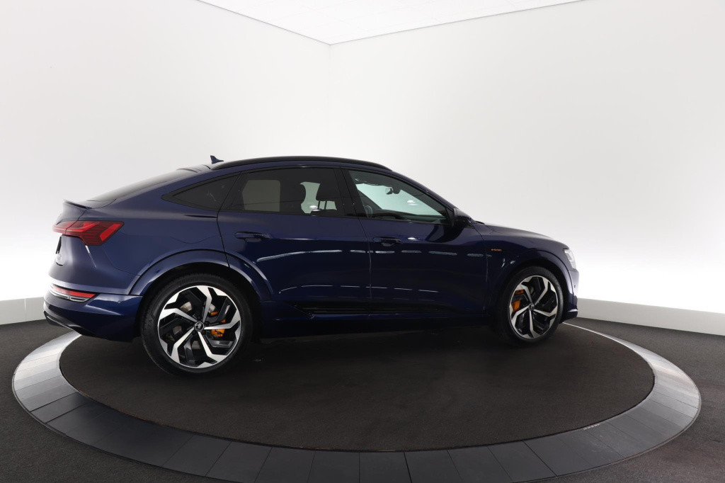 Audi E-tron sportback 55 quattro s edition 95 kwh 408 pk| head-up display |