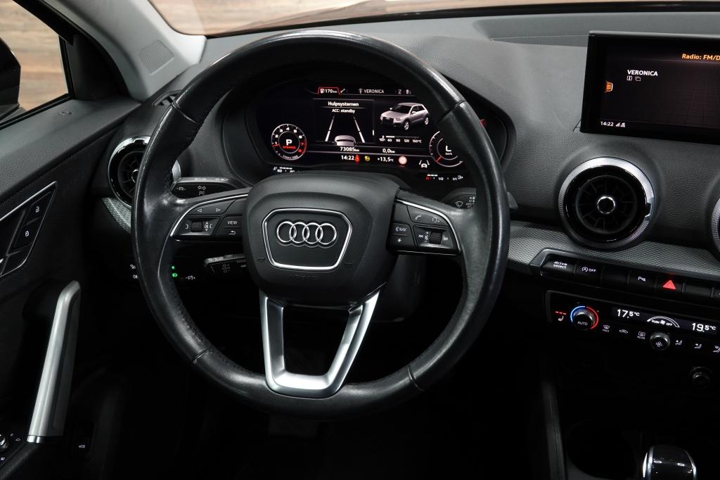 Audi Q2 35 tfsi s edition | keyless | acc | camera |