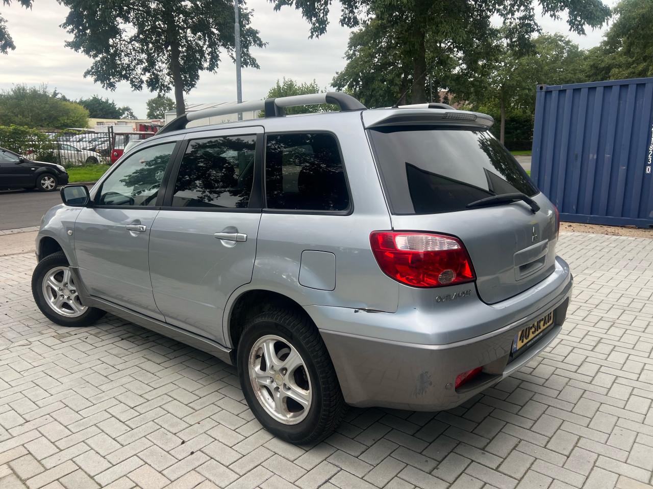 Mitsubishi Outlander Sport 2.0 Invite +