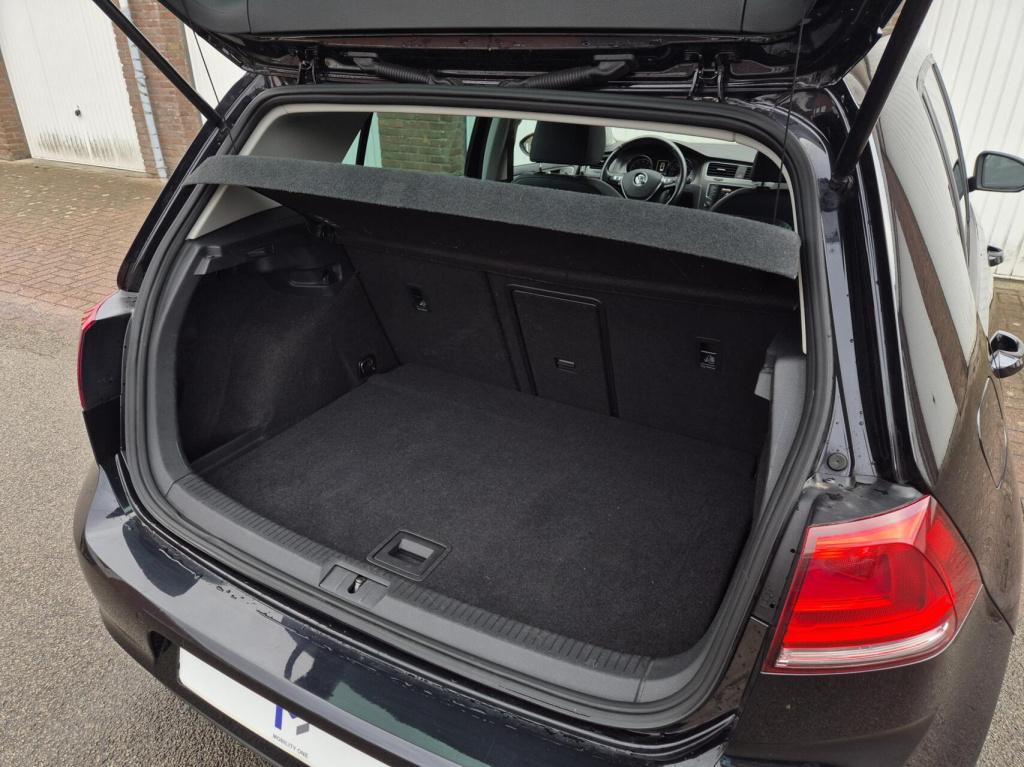 Volkswagen Golf 1.2 tsi comfortline / keyless / massagestoel / schuifdak / 