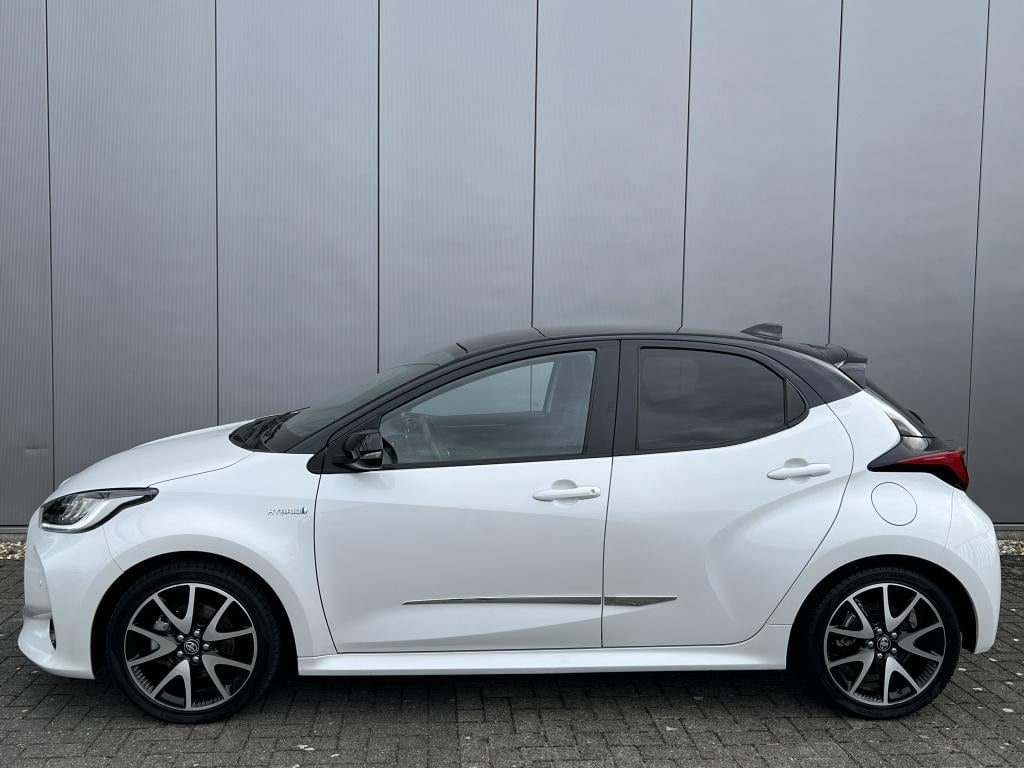 Toyota Yaris 1.5 hyb. executive | nl auto | dealerondehouden | hud | jbl au
