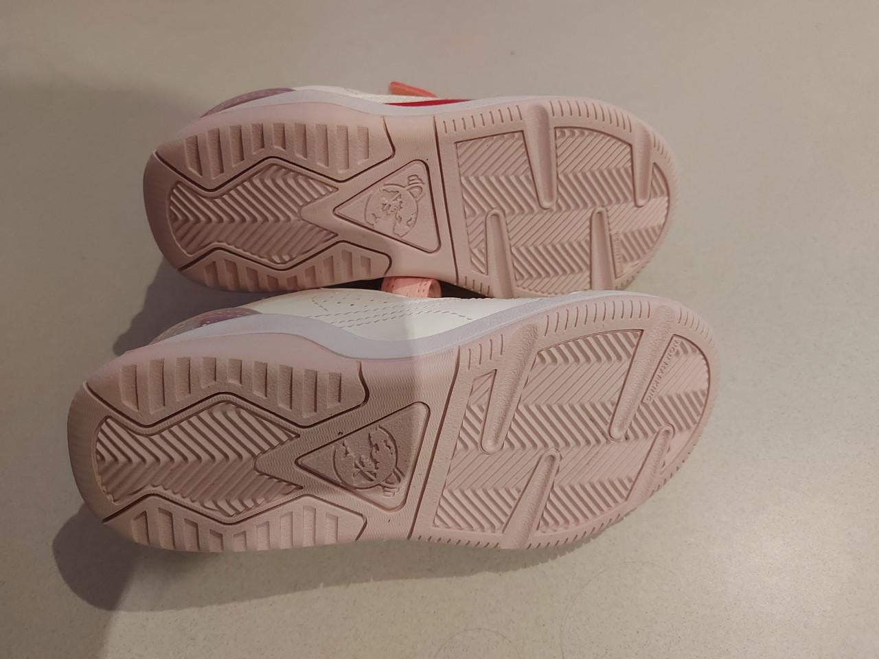 Decathlon gymschoenen mt 29