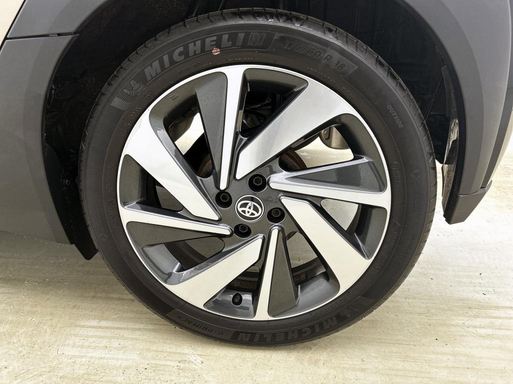 Toyota Aygo x 1.0 vvt-i s-cvt envy automaat | navigatie | jbl soundsystem |