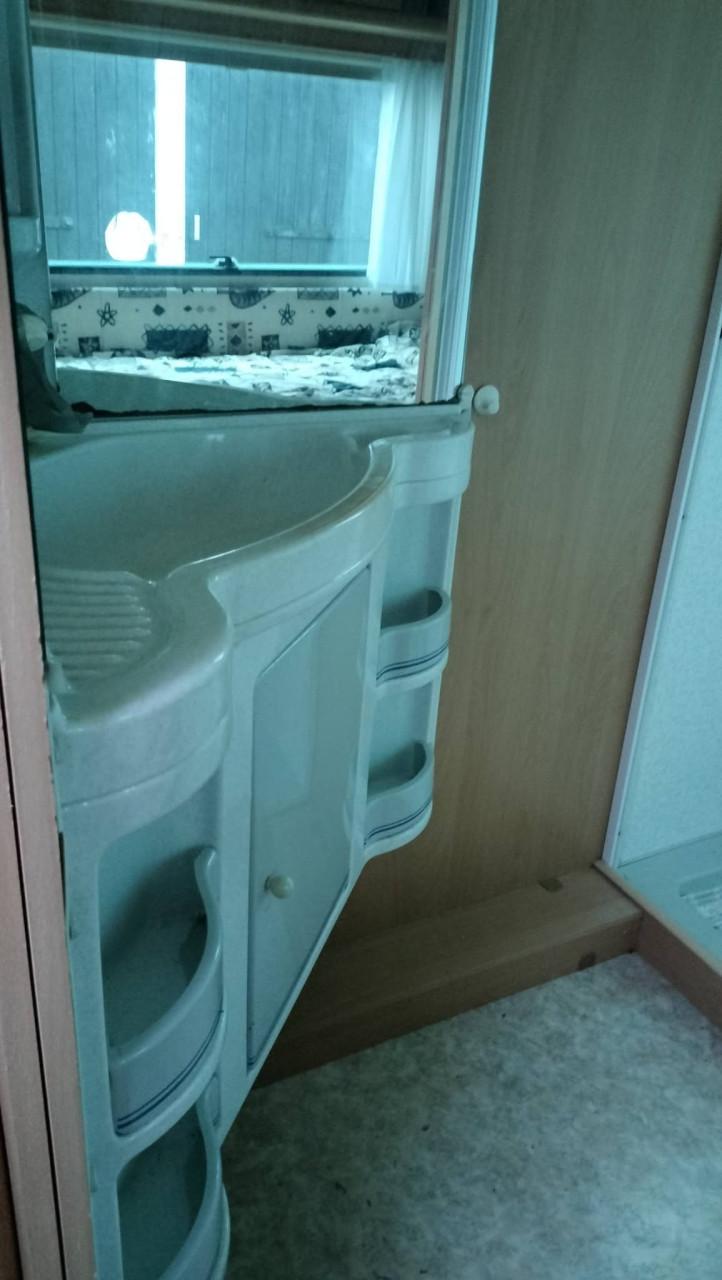 Adria 502 Up met voortent en luifel