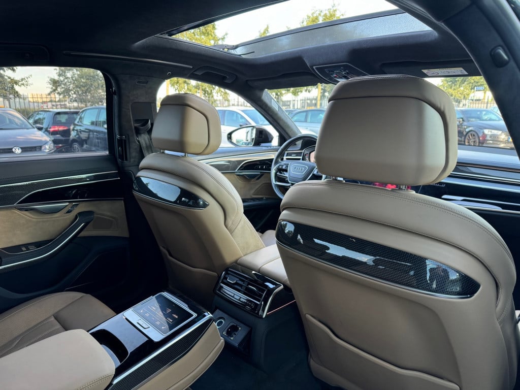 Audi S8 4.0 tfsi s8 np280,000€ abt keramisch laser nachtzicht 4-wielsturing