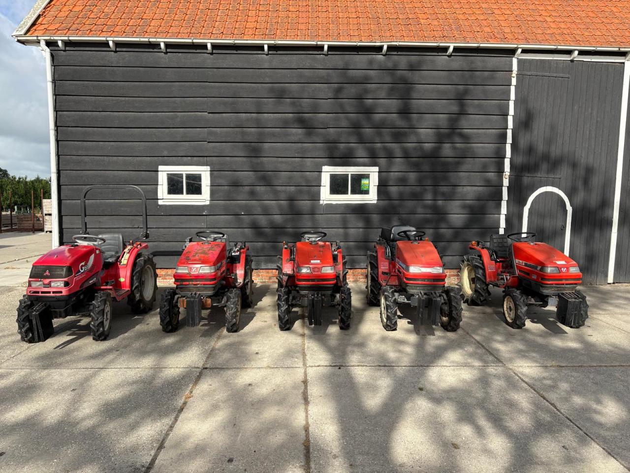 Diverse mini tracktoren