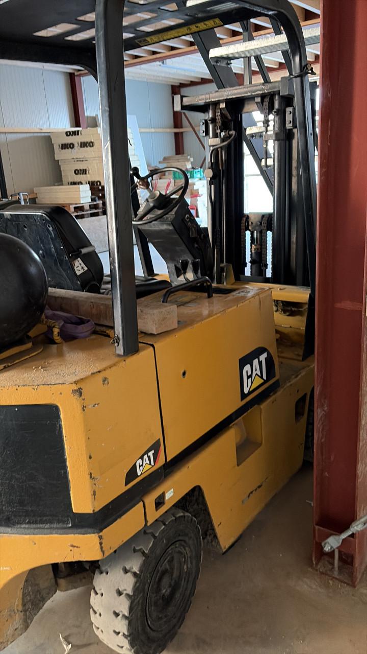 Cattepiller lpg heftruck