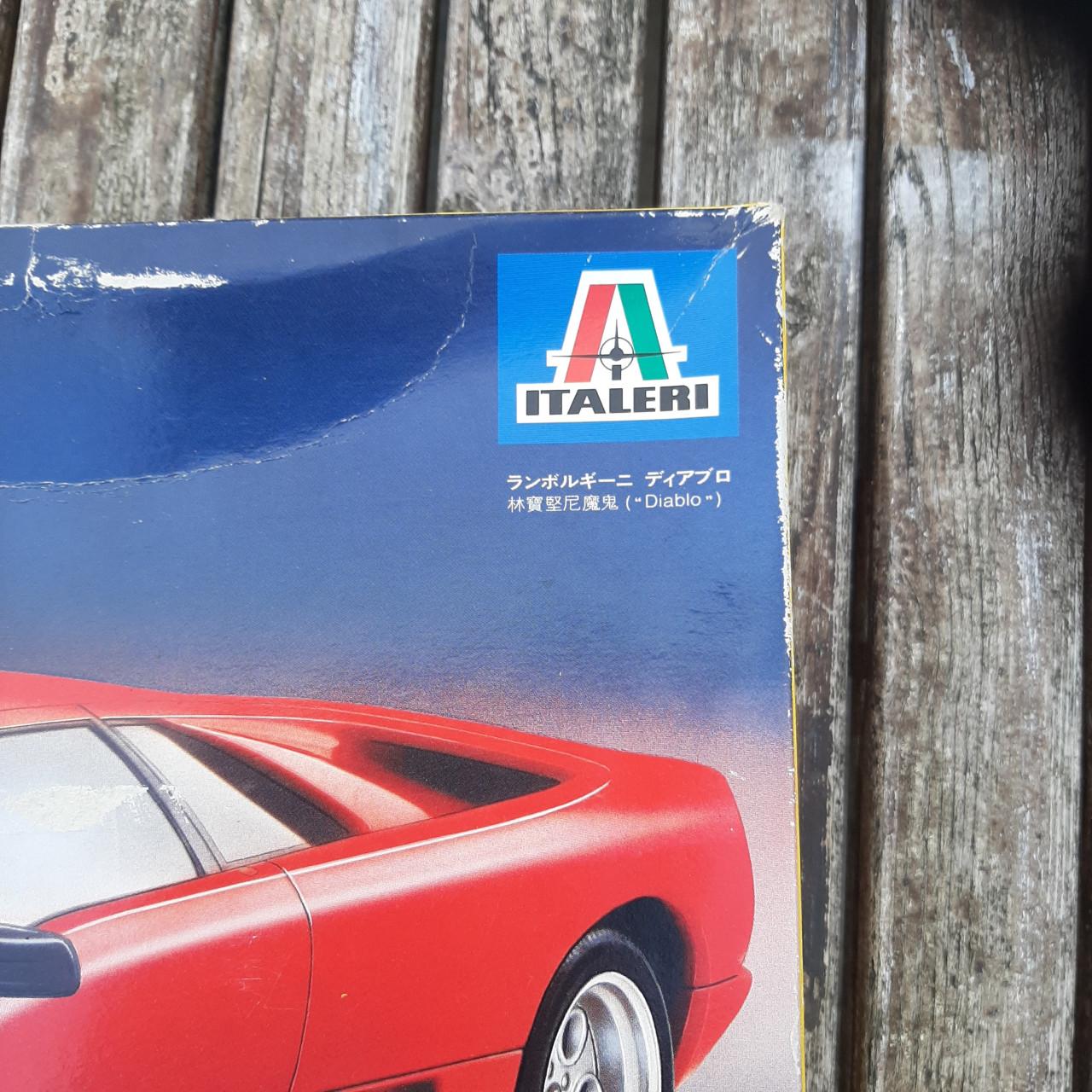 Nieuw in doos lamborghi, diablo van aterliri  1;24