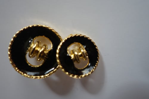 2 unieke knopen jaren uit 70 , doorsnee 25 + 21 mm.