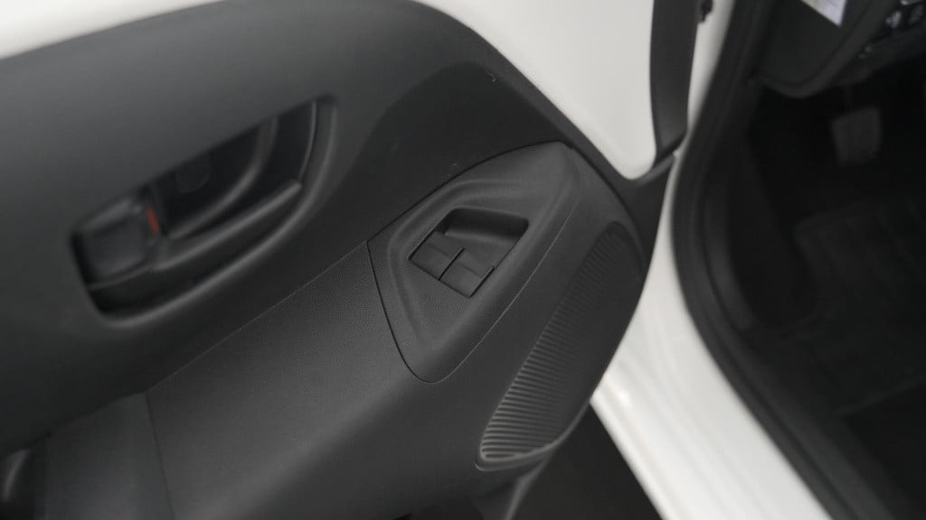 Citroen C1 1.0 vti airscape feel | vouwdak | camera | apple carplay | dab+