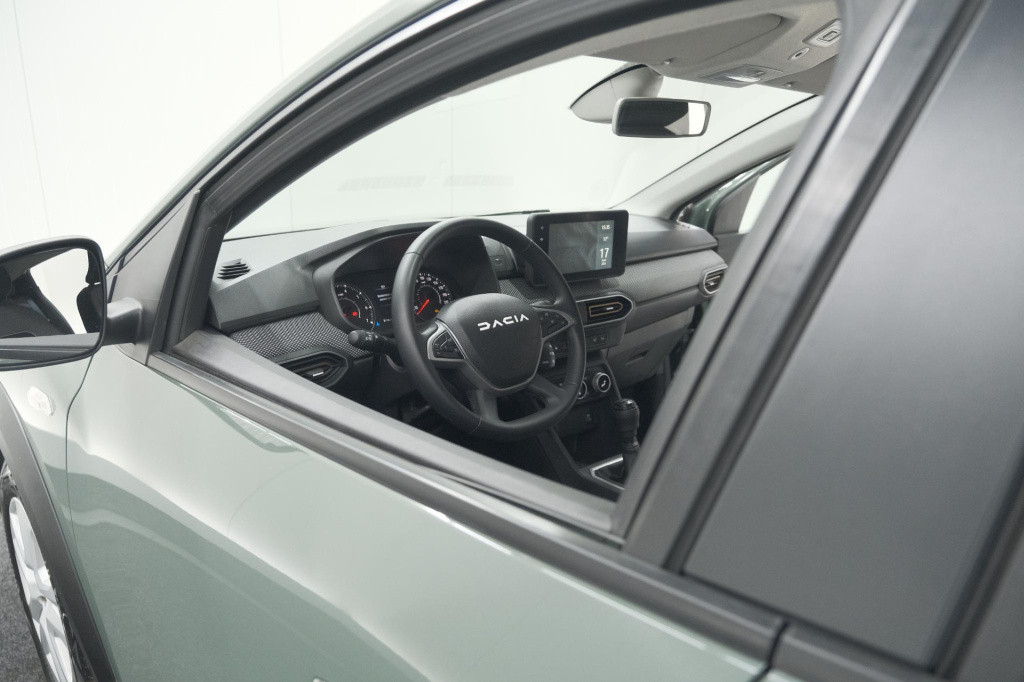 Dacia Sandero Stepway tce 90 expression | camera | dodehoekdetectie | navig