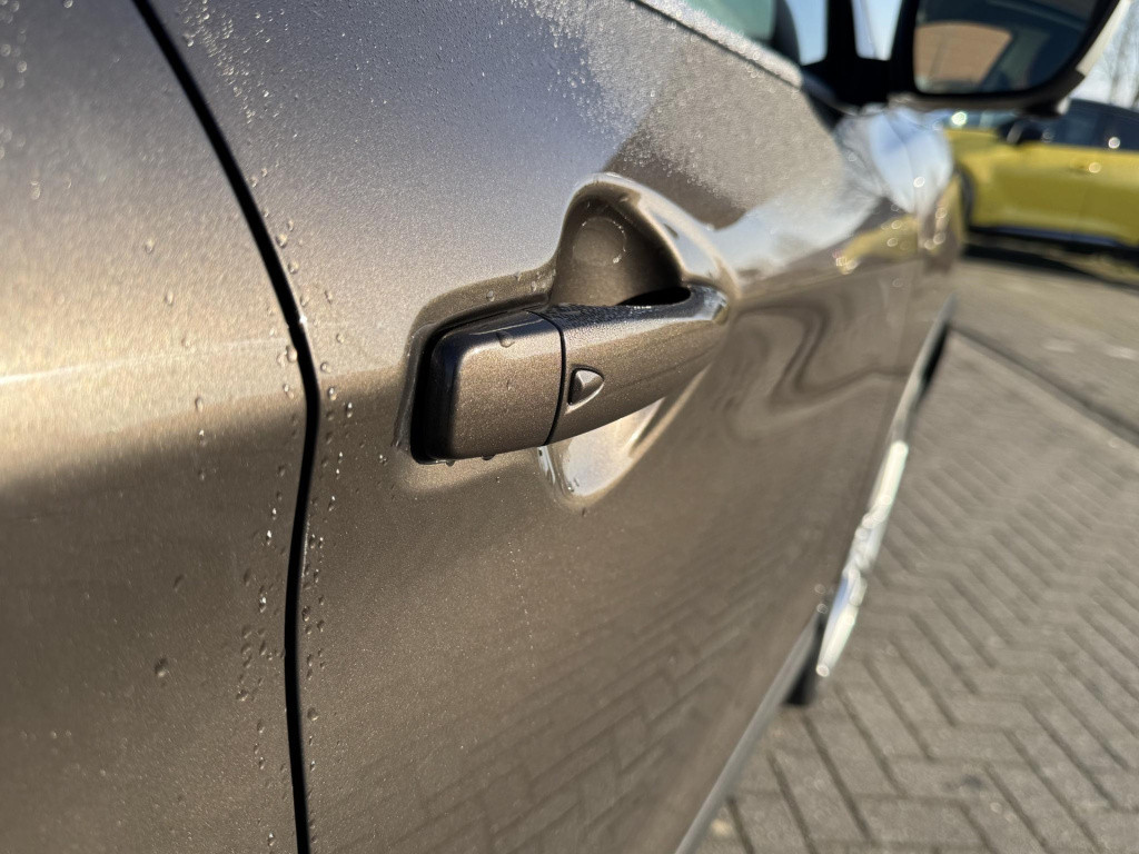 Nissan Qashqai 1.3 dig-t n-motion | panoramadak | apple carplay/android aut