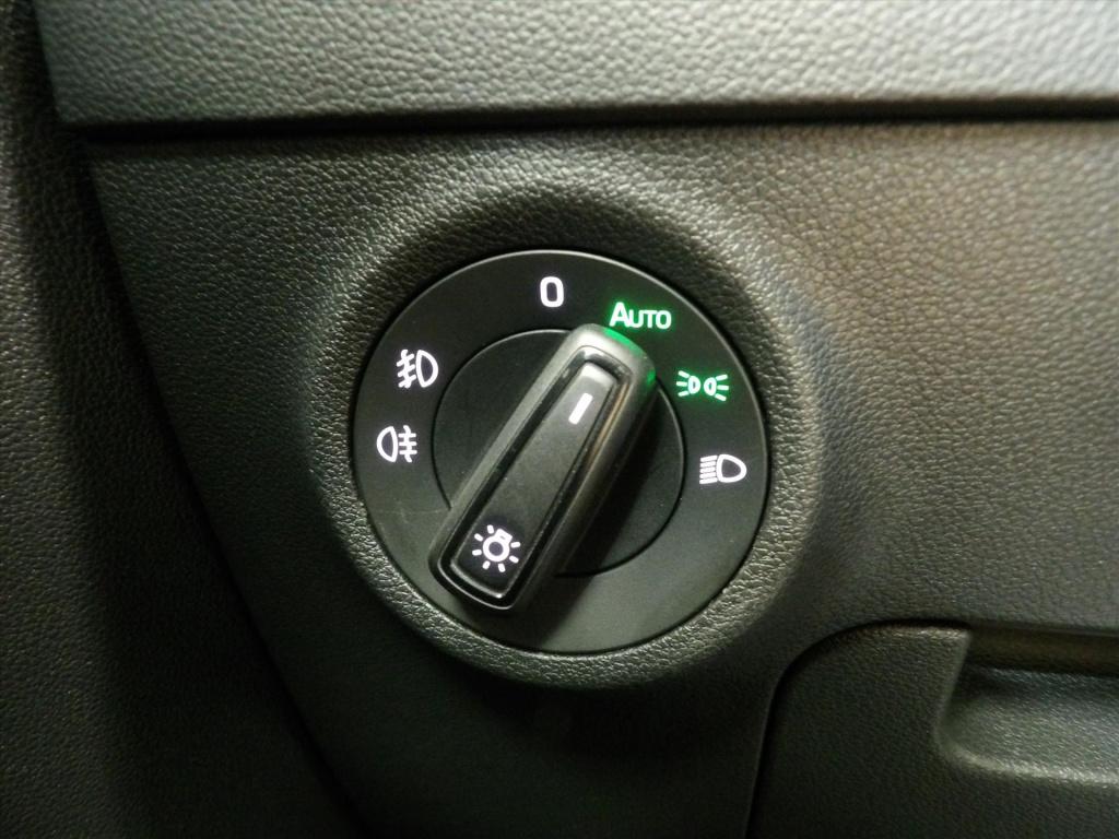 Skoda Karoq 1.5 tsi act greentech 150pk dsg-7 sportline business