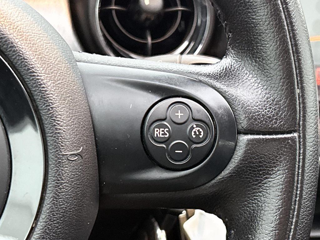 Mini Cooper Cabrio mini 1.6 | lmv | parkeer sensoren | leder | cruise contr