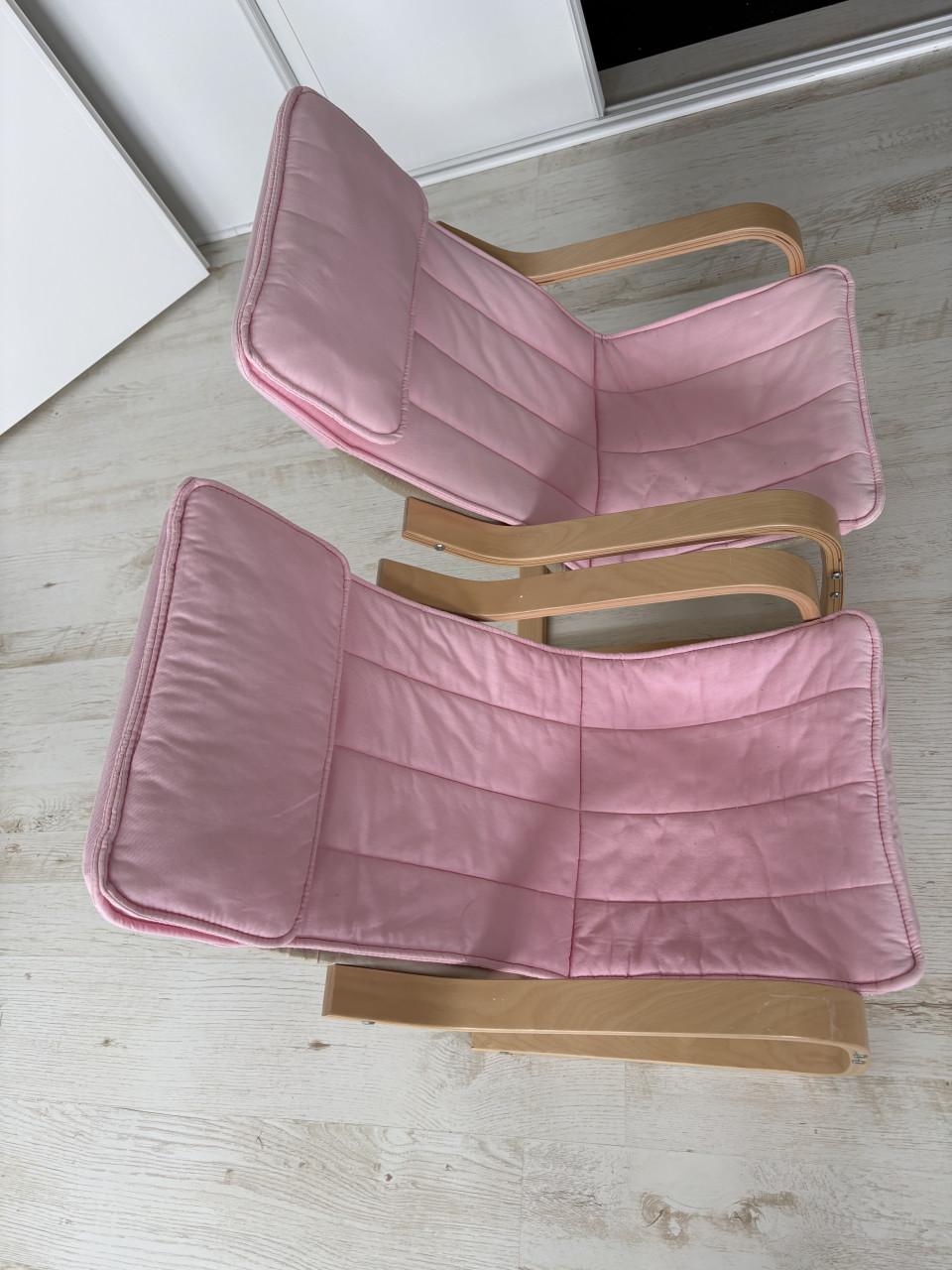 2x POÄNG IKEA stoeltjes