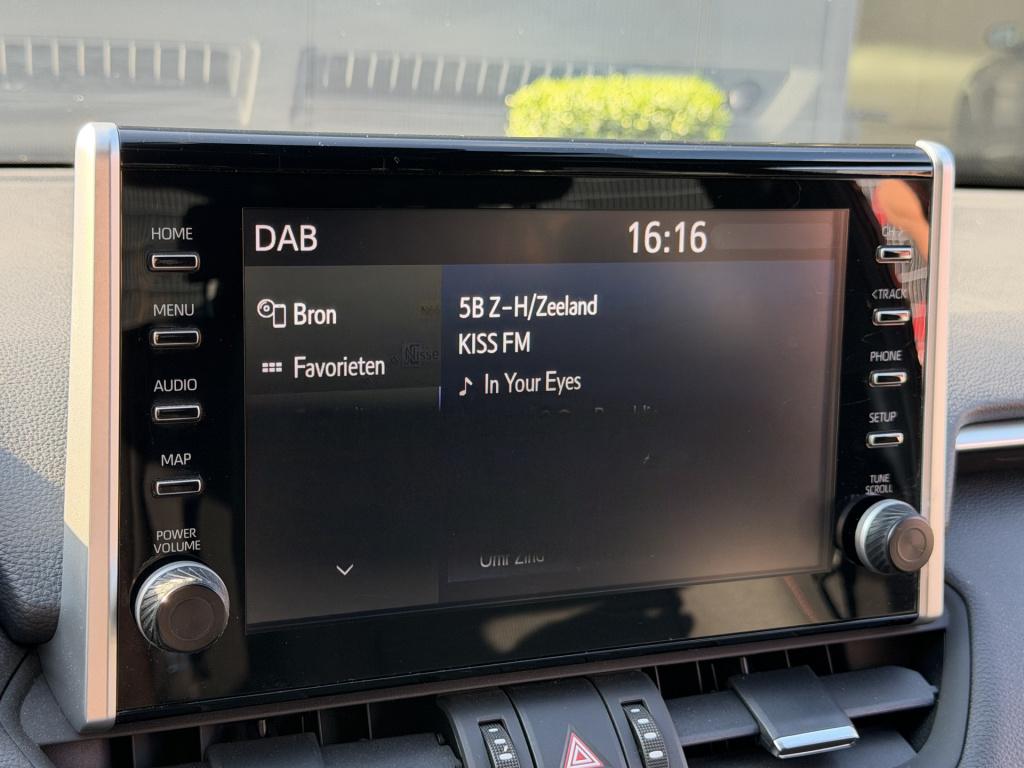 Toyota Rav4 2.5 plug-in hybrid awd style | trekhaak | head-up | bear-lock |