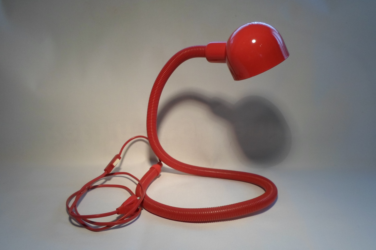 Hebi Isao Valenti Serpent Lamp Rood