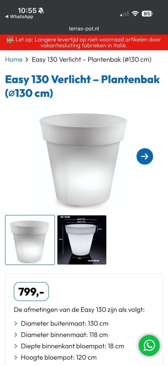2 grote verlichte bloembakken