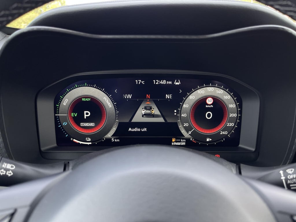 Nissan Juke 1.6 hybrid n-connecta cold pack