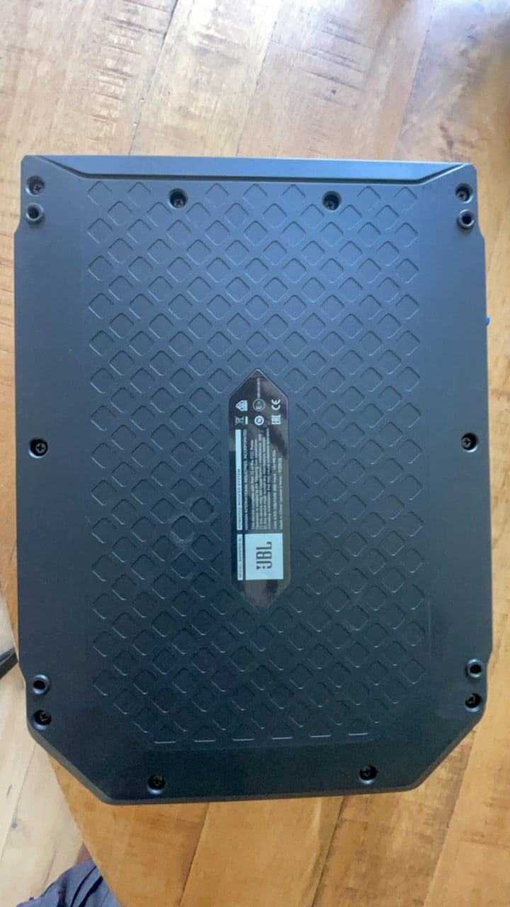 JBL Underseat subwoofer Basspro SL