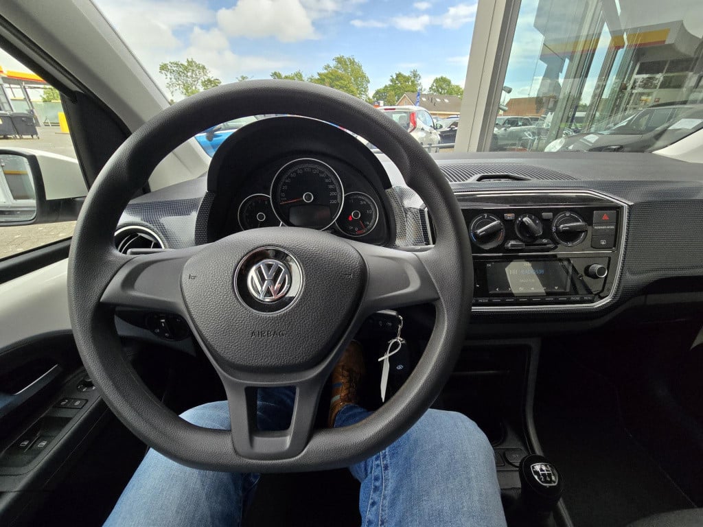 Volkswagen UP! 1.0 bmt move up! executive