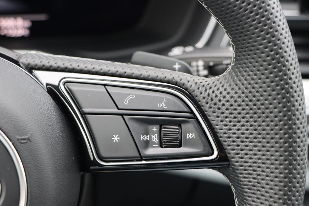 Audi A4 avant 35 tfsi s edition competition 150pk s-tronic | b&o | schaalst