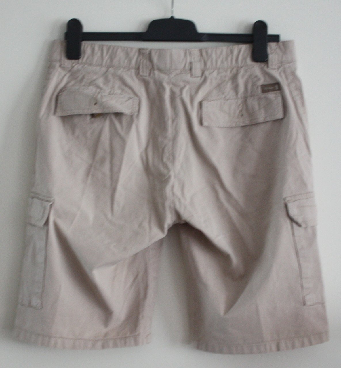 Korte beige broek maat 50