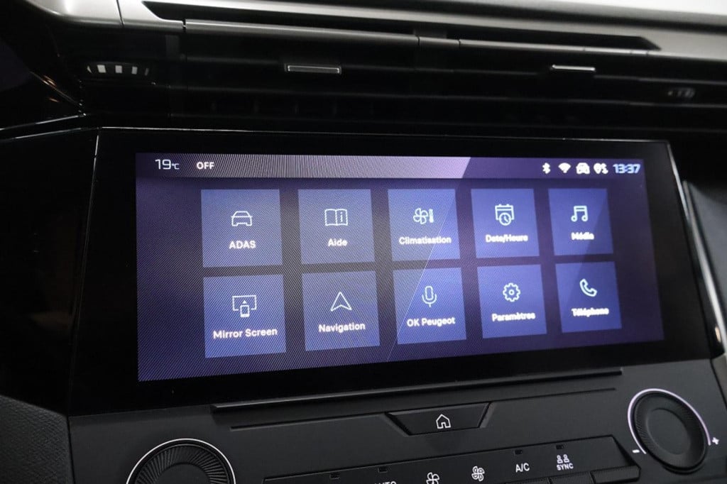 Peugeot 308 110 active pack business nav/clima/park