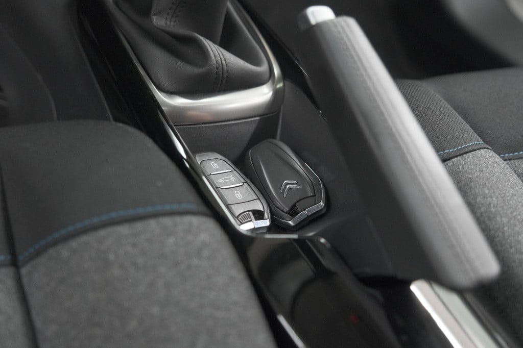 Citroen C4 Cactus puretech 110 shine | camera | panoramadak | apple carplay
