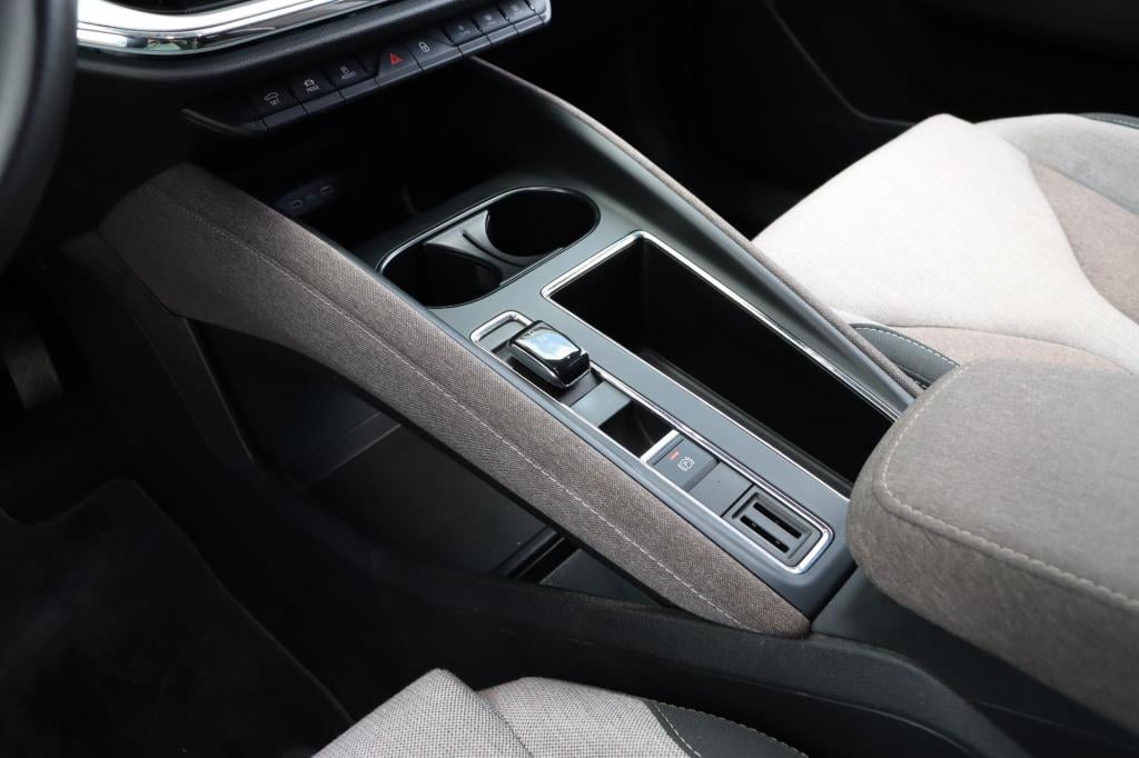 Skoda Enyaq Iv 60 first edition 180pk