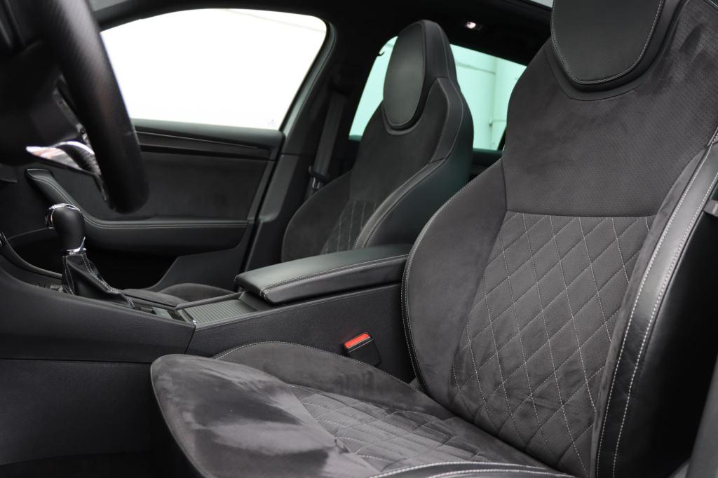 Skoda Superb combi 1.4 tsi iv sportline business 218pk dsg6