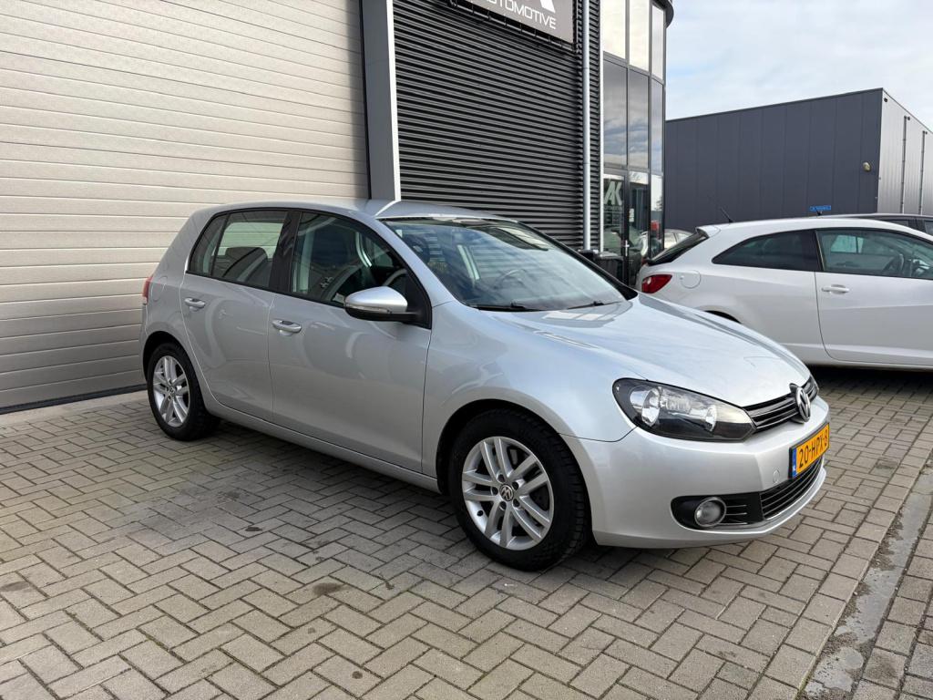 Volkswagen Golf 1.4 tsi highline/automaat/goed onderhouden/clima/lichtmetaa