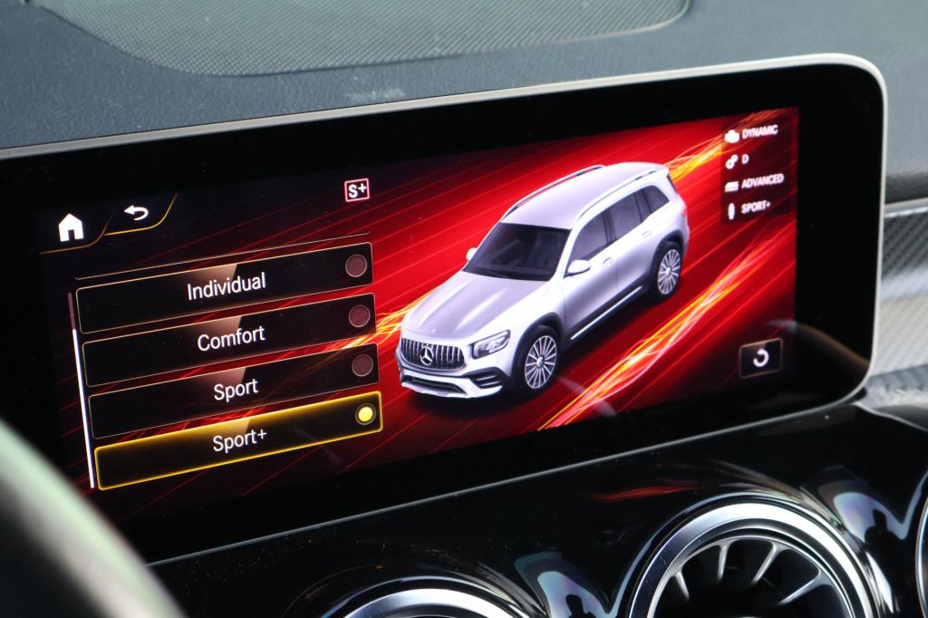 Mercedes-Benz Glb amg 35 4matic l 306 pk l mbux l camera l led l wegklapbar