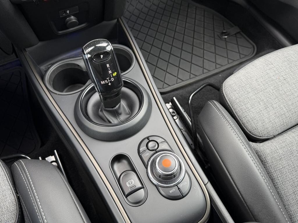 Mini Countryman 1.5 cooper business edition | carplay | stoelverw. | rijkla