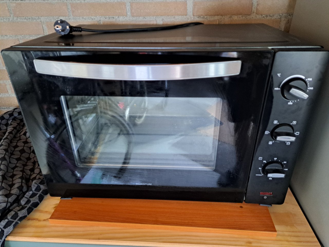 Oven