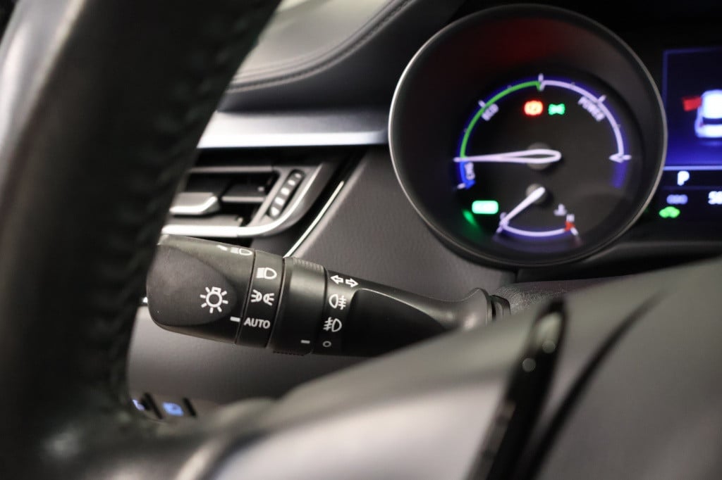 Toyota C-hr 1.8 hybrid dynamic | trekhaak