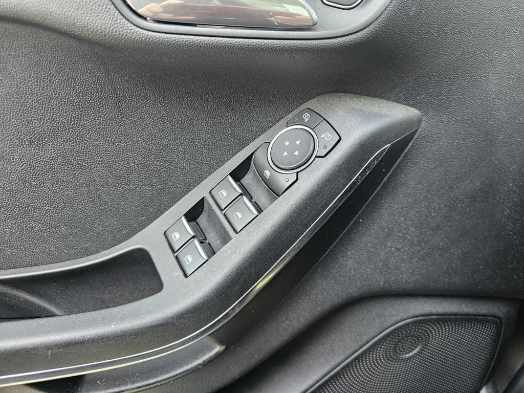 Ford Fiesta 1.0 ecoboost hybrid titanium
