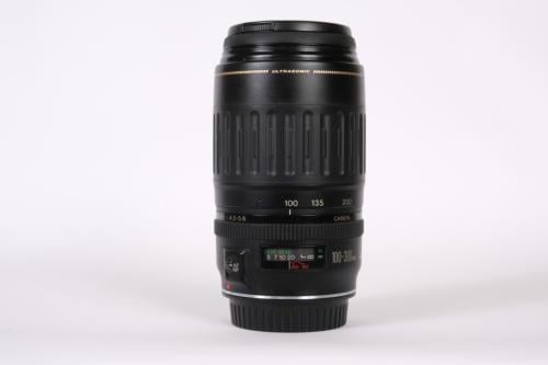 Canon EF 100-300mm F4.5-5.6 USM telezoomlens