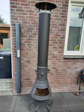 Verrijdbare gietijzeren tuinhaard